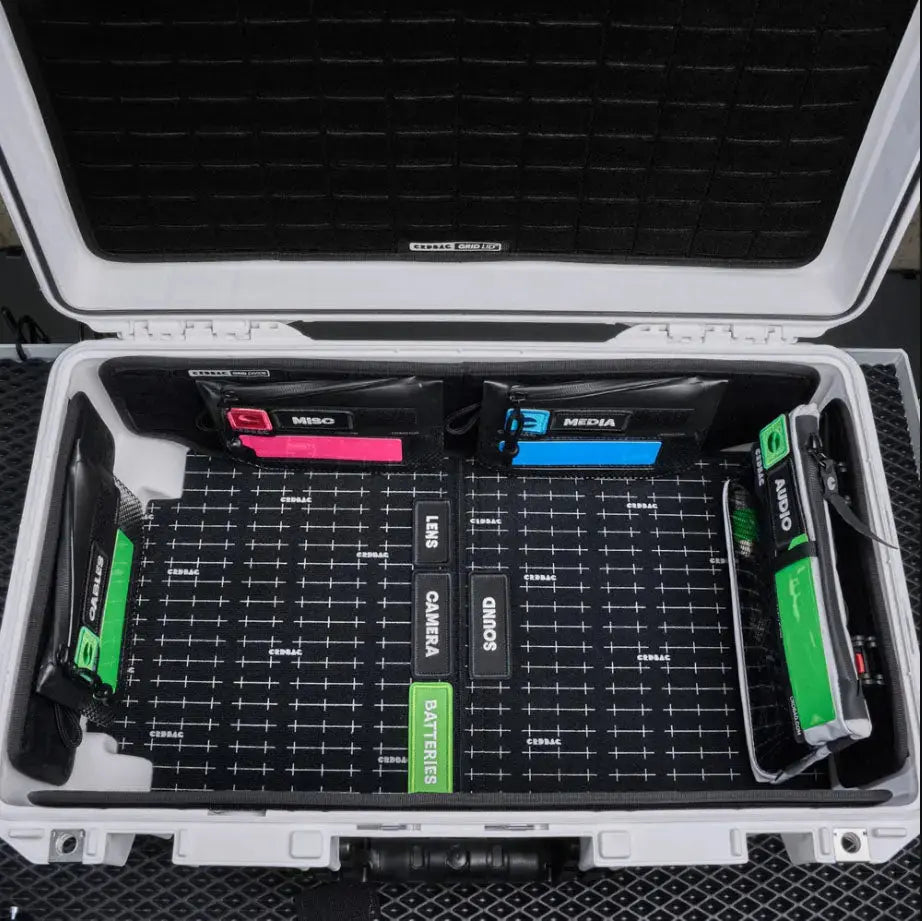 GRID DIVIDE CARRY ON UNIVERSAL CC-Case Oy