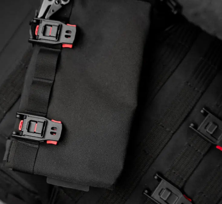 MAG LOCK MOLLE BLACK CC-Case Oy